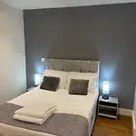 Fabulous One Bedroom Apartment Soho
