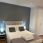 Fabulous One Bedroom Apartment Soho