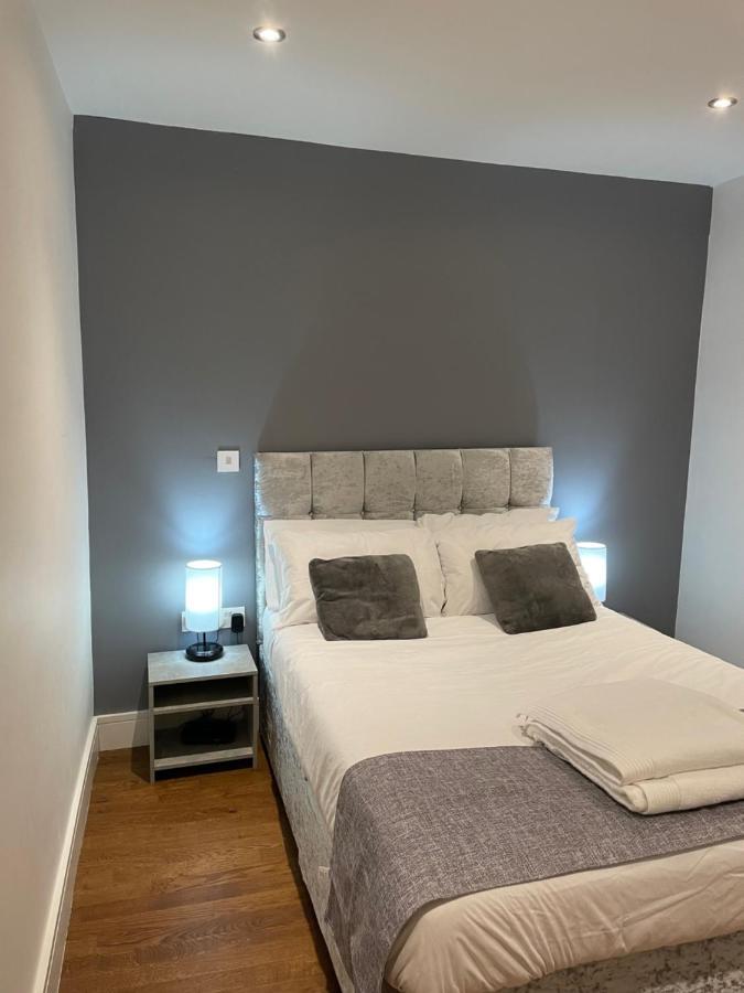 Apartment Fabulous One Bedroom Apartment Soho