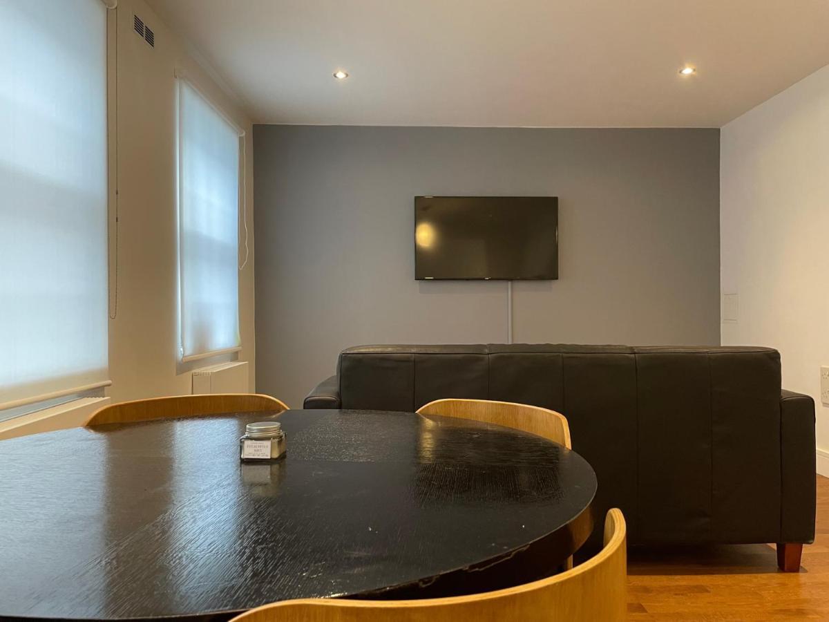 Fabulous One Bedroom Apartment Soho Londra