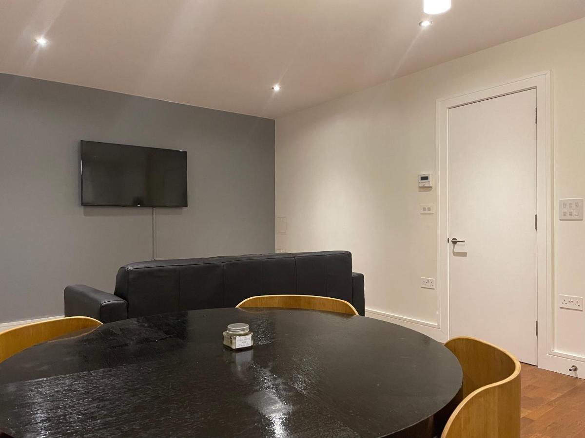 Fabulous One Bedroom Apartment Soho *