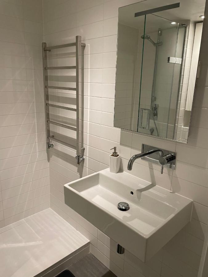 Fabulous One Bedroom Apartment Soho * Londra